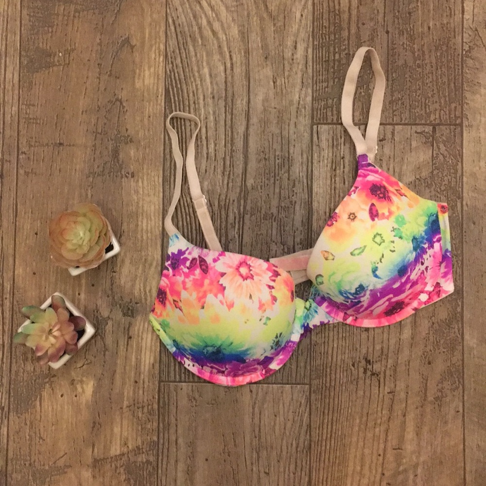 ❤️🧡💛 PINK Victoria Secret push up bra 💚💙💜💗